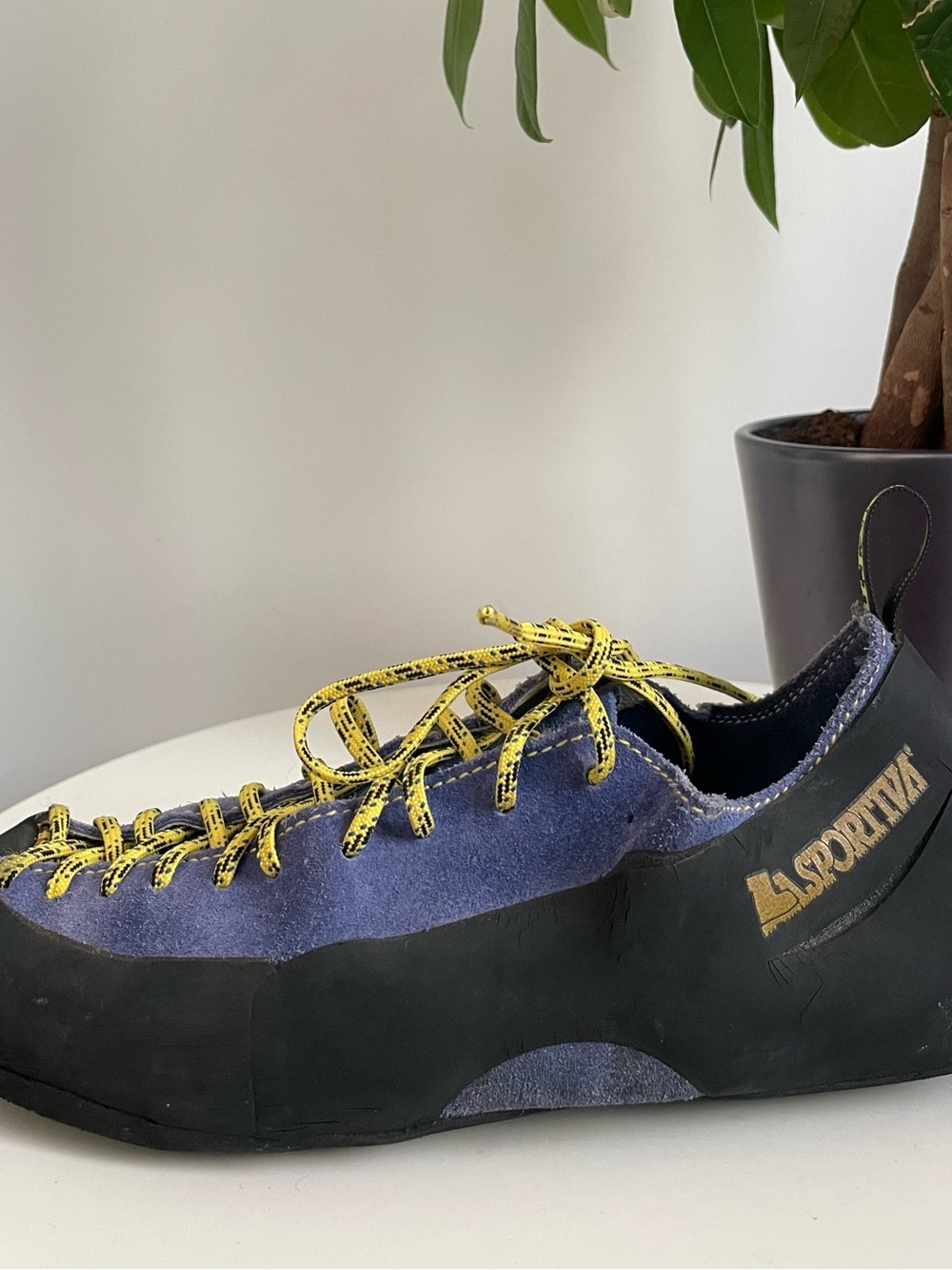 Size Men 9 La Sportiva Cliff Rock Climbing Bouldering Shoes Blue Leather Italy